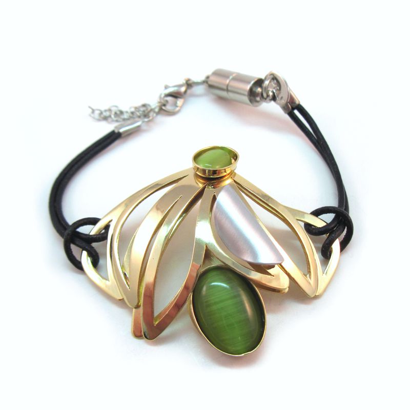 Bright Green Cat's Eye Flower Gold-tone Leather Bracelet - Click Image to Close